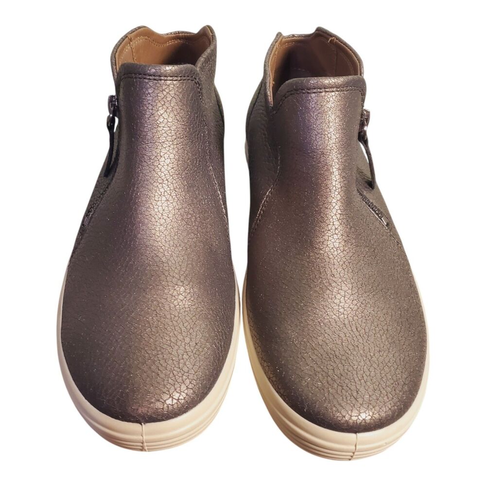 Ecco Soft 7 Low Cut Zip Bootie Shale Metallic Womens Size 9 Leather Sneaker Boot